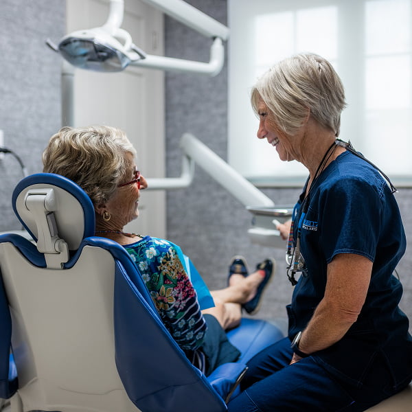 The comfortable waiting area of Streitz Dental Arts in Plainfield